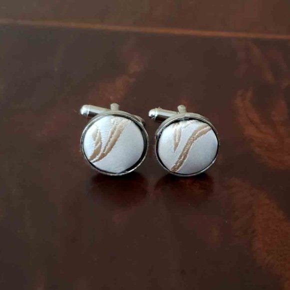 Gascoigne Cufflinks Silk Fabric Face Zinc Metal Alloy Base Silver Tan Beige - Picture 1 of 1